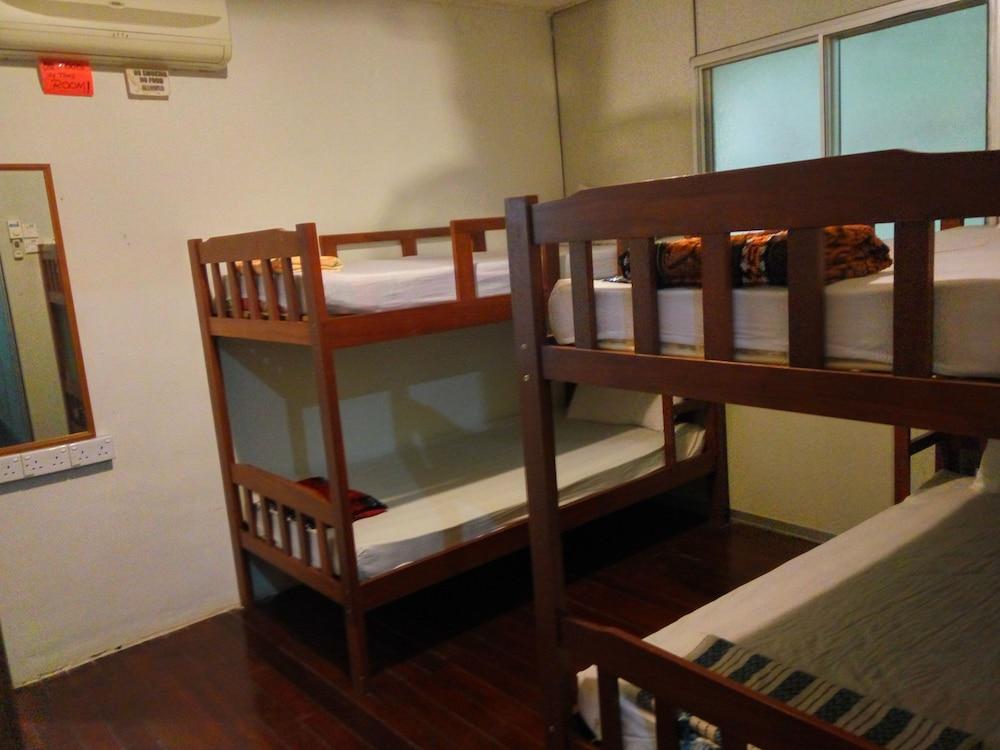 Discovery Youth Hostel Malacca Exterior photo